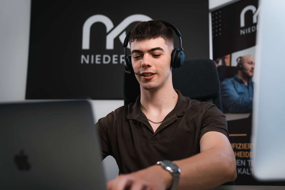 Einblick in die Büroräume und das Team der Niederlag Consulting GmbH
